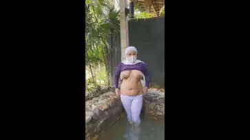 Bokep Jilbab STW Skandal Entot Di Pemandian Umum