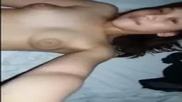 Cewek Cantik Merintih Pasrah Digenjot Kasur