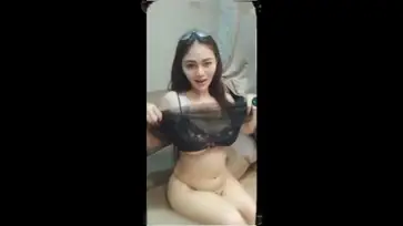 Live Show Cewek Sange WOT Lumer Asyik