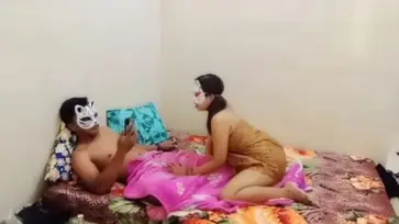 Ngentot Pasutri Pakai Kain Batik Tradisional