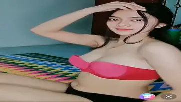 Sasa Live Pamer Tubuh Montok Bikin Sange
